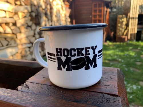 MOM2.jpg