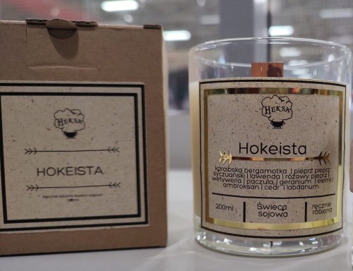świeca HOKEISTA.jpg